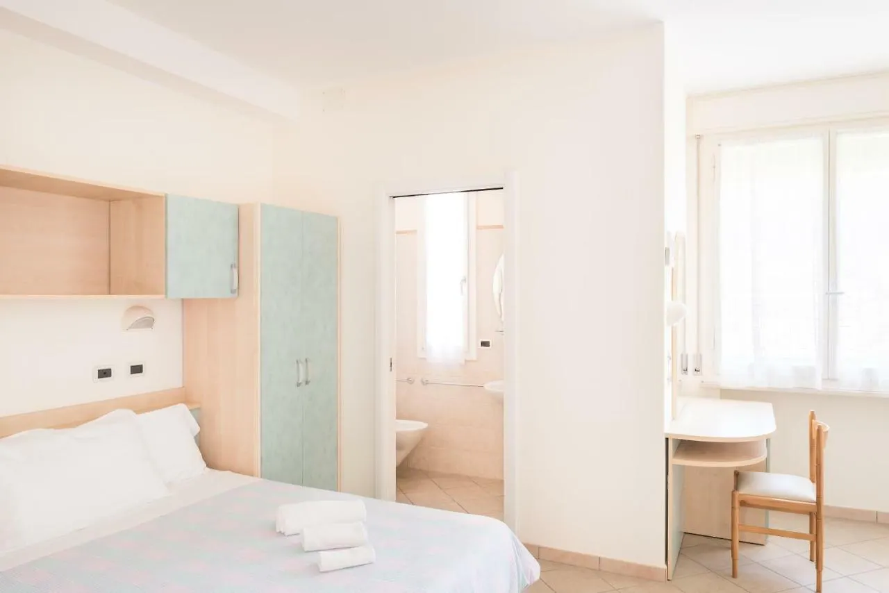***  Hotel Donegal Cesenatico Italy