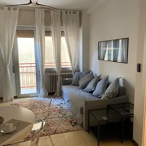 Appartamento Viale Pascoli Due